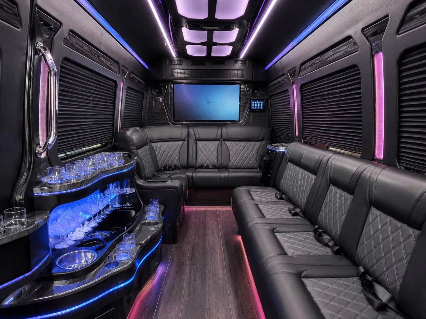 busrentalnewportnews com can handle group transportation to odu monarchs events in norfolk