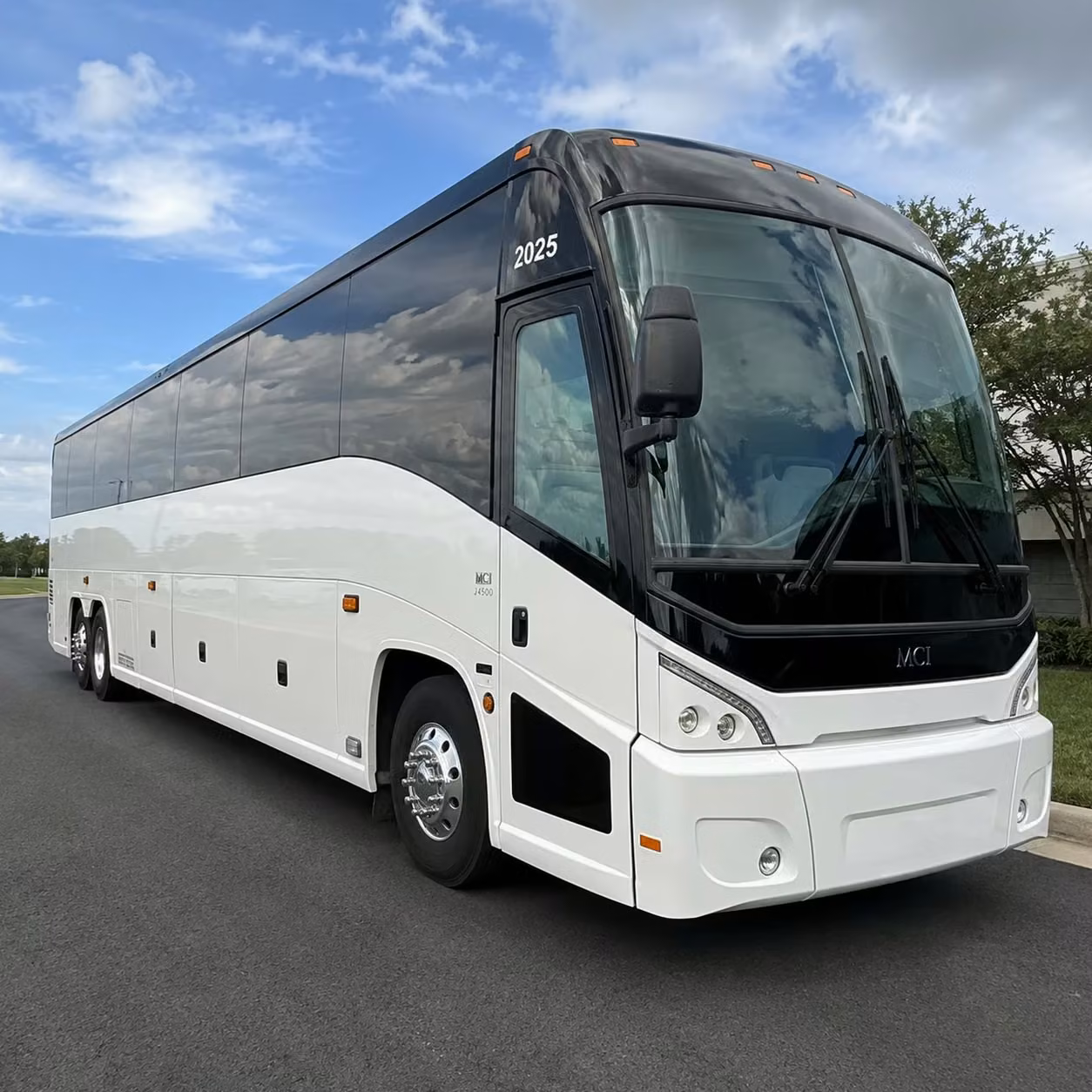 concert bus rentals to the ferguson center for the arts in newport news