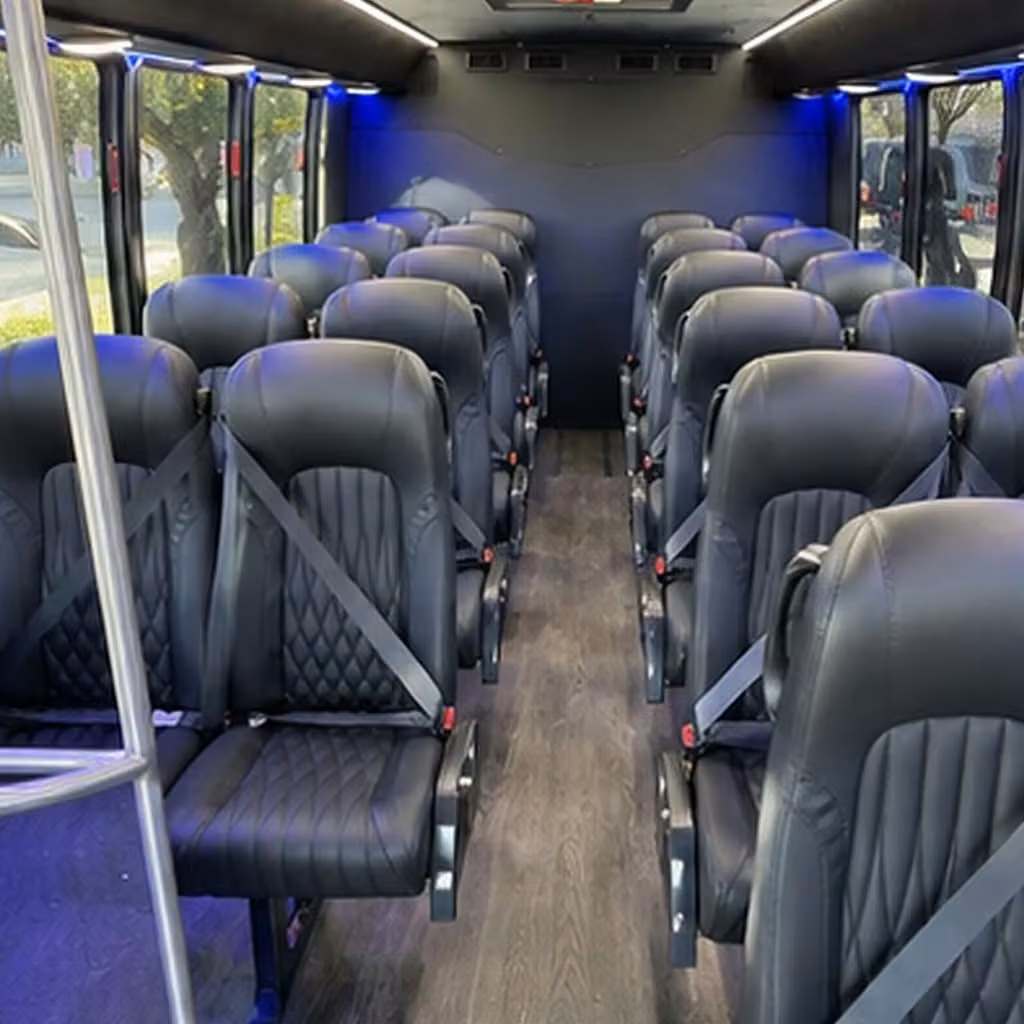 newport news 25 passenger minibus rental